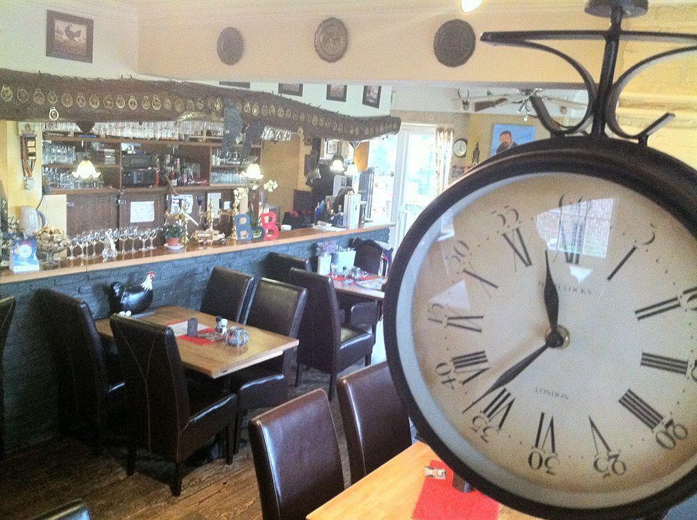 Hotel Restaurant The Kings Head Inn フーレン エクステリア 写真