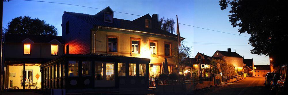 Hotel Restaurant The Kings Head Inn フーレン エクステリア 写真